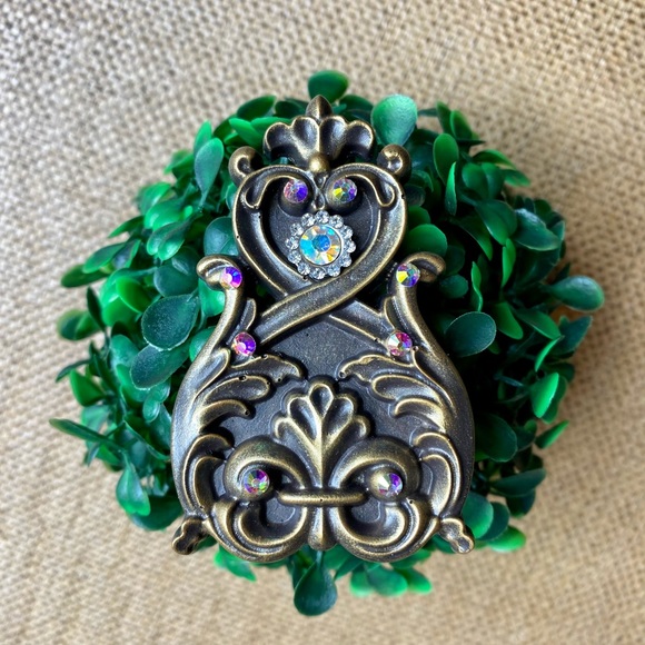 Fleur de Lis Candle Pin - Picture 3 of 13